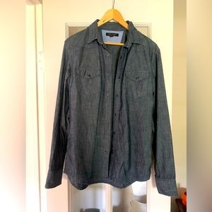 Men’s Banana Republic western-style denim shirt/jacket tailored slim-fit, small